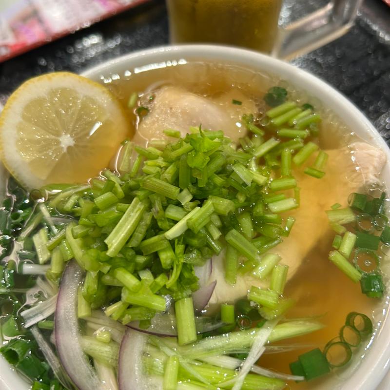 鶏フォー+パクチー茎(フォーシンタスキッチン(はちまん餃子))