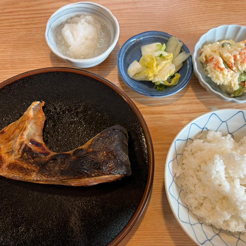 鮭カマ焼き定食(舛屋)