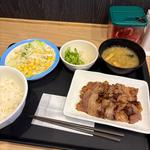 カルビ焼肉定食(松屋 渋谷清水橋店 )