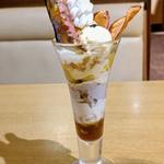 おいもパフェ