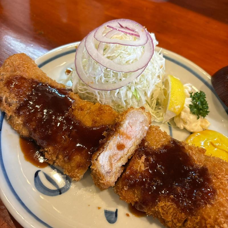 特大ロースカツ定食(かつ満佐 )