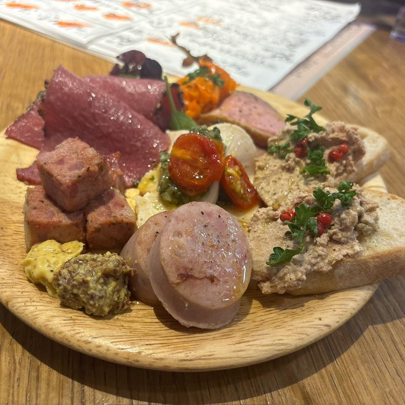 シャルキュトリー盛り(酒場ナリス)
