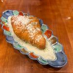 クロワッサンおでん(肥後串焼 塩だしおでん ひご屋)