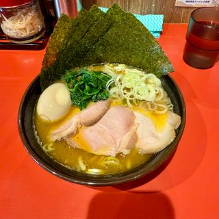 (横浜家系ラーメン 三条家)