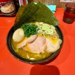 (横浜家系ラーメン 三条家)