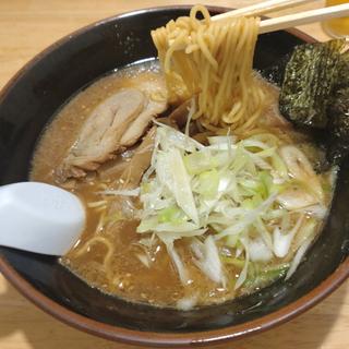 黒らーめん あっさり(醤油)(めんぱち)