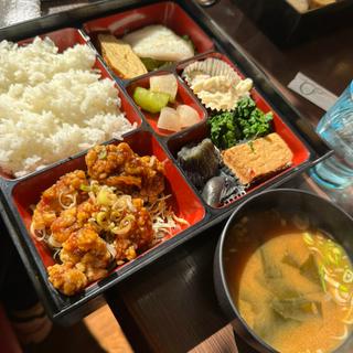 日替わり定食(油淋鶏)(ぽる )