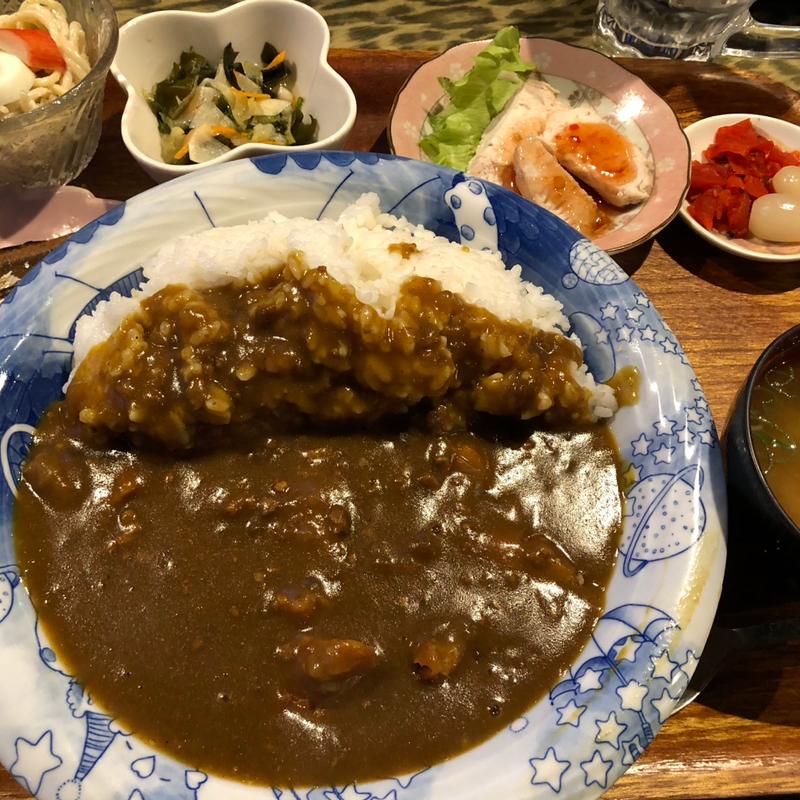 鳥唐揚げカレー定食(えちごやきゅーぴー)