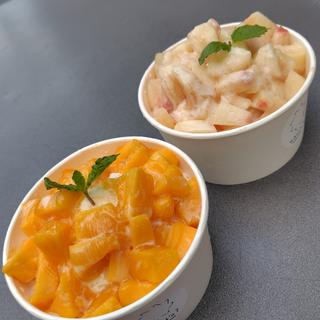 白桃ピンス(what's?(ワッツ)-coming sweets-)