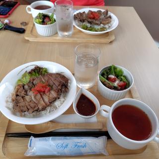 ポークグリルプレート(かくれ庵)