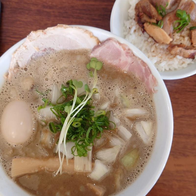 濃厚煮干し チャーシューごはん(麺屋あさひ)