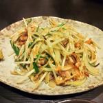 地鶏のもやし炒め