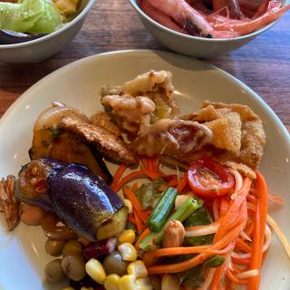 ランチバイキング(コサムイ バイ チェディルアン （KOHSAMUIBY CHEDI LUANG）)