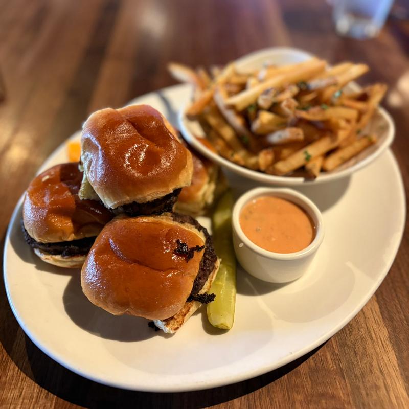 CLASSIC SLIDERS(Yard House)
