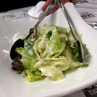グリーンサラダ(モダンBBQビストロ酒場 ロータス 町田駅前店)