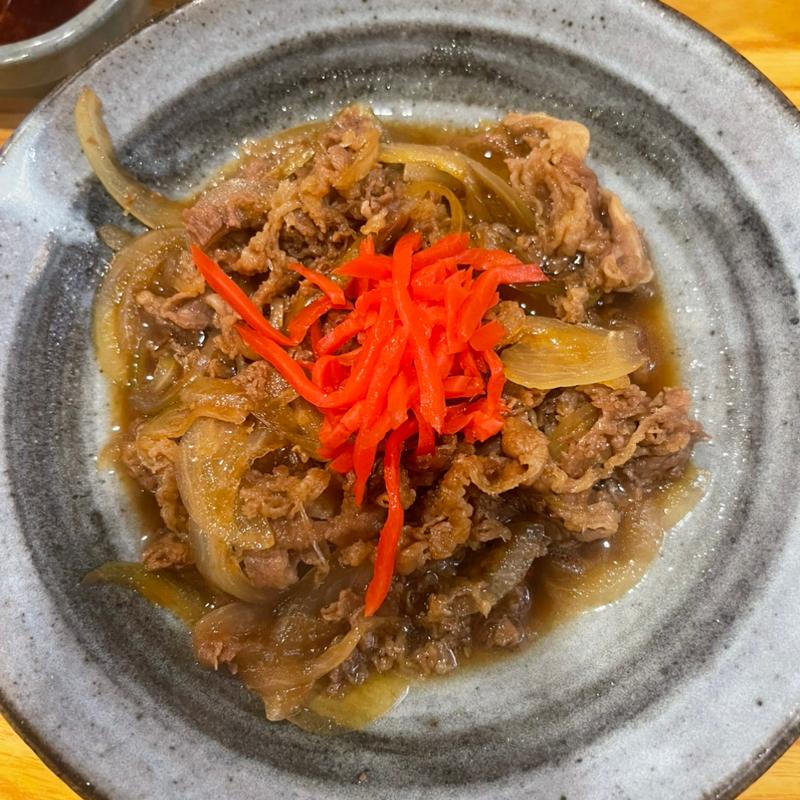 牛丼の頭(武州うどんあかね&みどりダイニング)