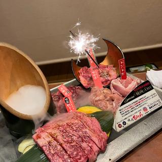 おまかせ盛合せ（特選）(本格炭火焼肉　さぼたん　本店)