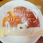 クリームパン