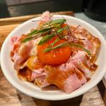 レアチャーシュー丼