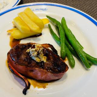 ヒレステーキ(100g)(ルモンド 下北沢店)