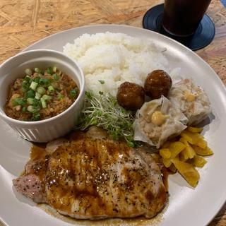 週替わりプレート(ごはんとお酒 eight you)