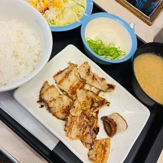 厚切り豚カルビ焼肉定食(和来 井土ヶ谷店)