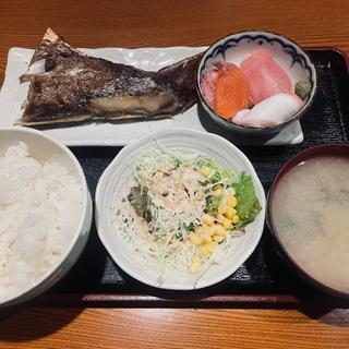 本マグロのカマ焼き・小刺身