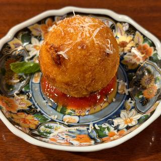 3種のチーズリゾットでライスコロッケ(ギルガメ食堂)