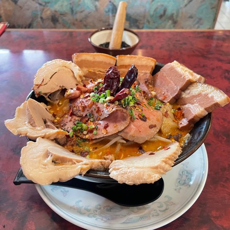 超肉食系担担麺 大辛x3(ロケ弁当&中国食堂シャオ)