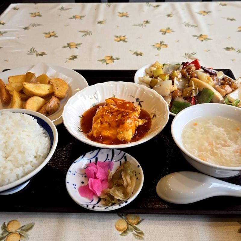 ランチセットB(菜根香 )