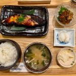 銀鱈西京焼定食＋松前漬け