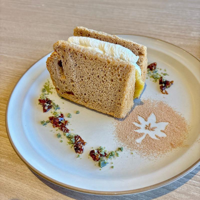 安穏芋のシフォンケーキ(sofacoffee wool)