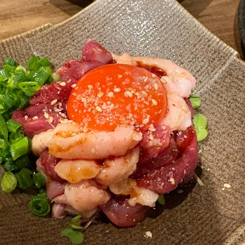 鴨ユッケ(大衆酒場ながはま)