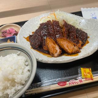 ヒレとロースの食べ比べ定食(矢場とん 大阪 阪急三番街店)