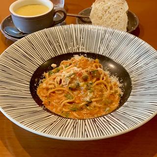 ワタリガニのトマトクリームソース