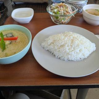 ゲーンキアオワーン(タイレストラン サパーンマイ)