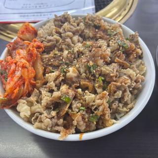 カルビ丼大盛り(焼肉 白頭山)