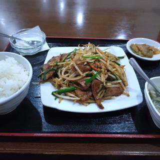 ニラレバ炒め(ニイハオ大井町店)