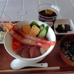 海鮮丼ランチ(鵜ノ崎テラス（渉水産直売所）)