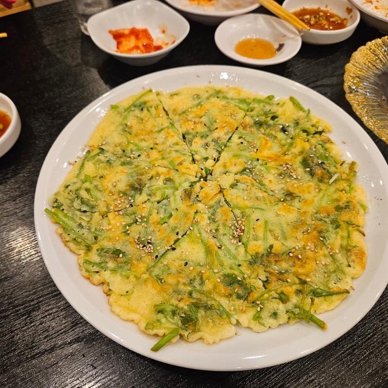 セリチヂミ(豆もやしクッパ専門店ともこ)