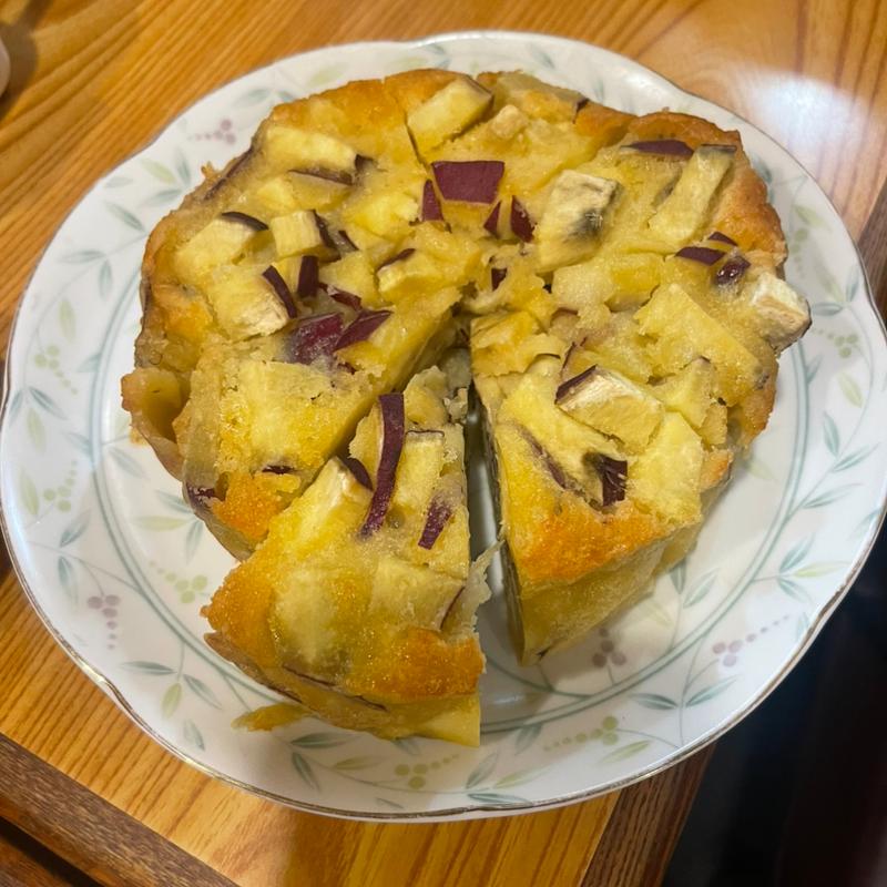 アップルケーキ(武州うどんあかね&みどりダイニング)