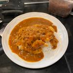 ロース豚カツカレー(カレー屋 本格カレー カルダモン.)