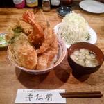 海鮮フライと半熟卵丼