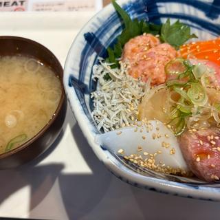 海鮮丼定食(コスギグリルマーケット)