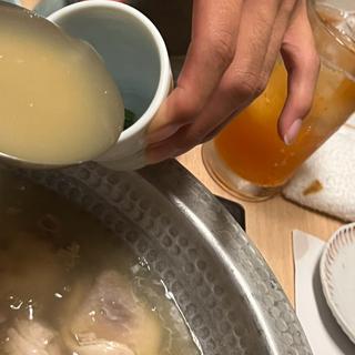 鳥スープ(水たき料亭 博多華味鳥 祇園店)