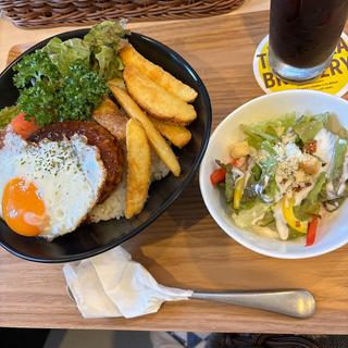 ロコモコ丼(月岡ブルワリー&キッチンGeppo クラフトビール醸造所)