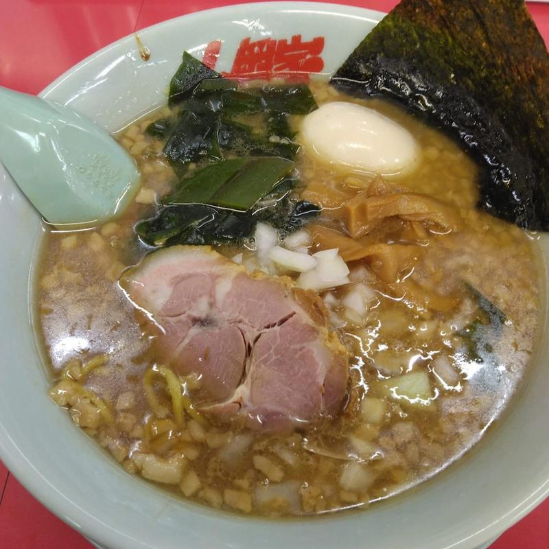 プレミアム醤油豚骨ラーメン 煮卵(ラーメン山岡家 厚木店)