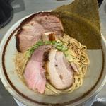 超濃厚なおそば、チャーシュートッピング