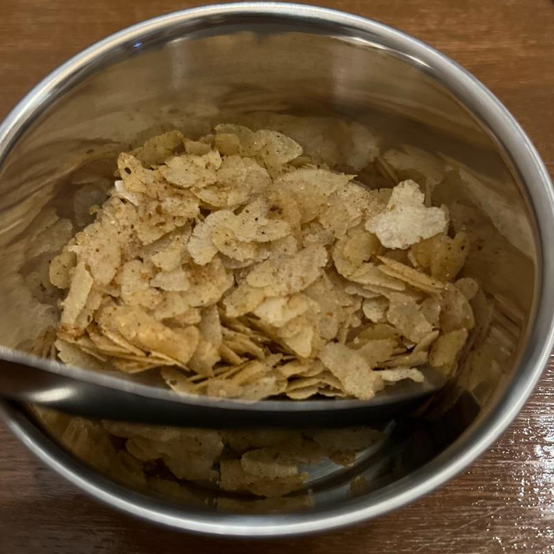 (MOMO Stand Tokyo（モモスタンド トウキョウ）)