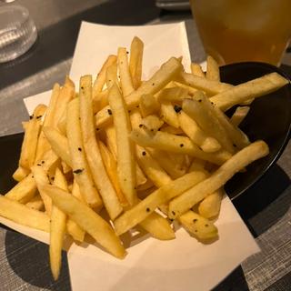 黒トリフポテト(es ROOFTOP GARDEN BAGUS NAKASU)